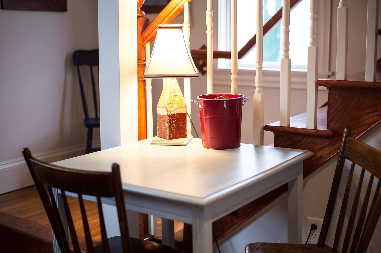 Salt Shaker Deli & Inn Lunenburg Εξωτερικό φωτογραφία